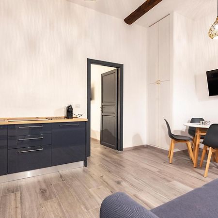 Castelli'S Apartments Campo 10 Генуа Екстериор снимка